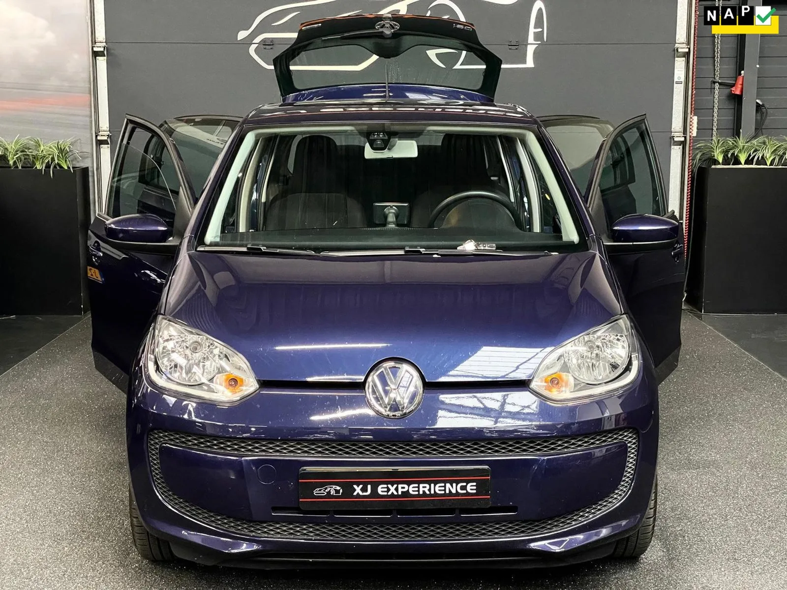 Volkswagen Up! (2015) — foto 1
