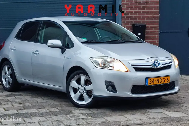 Toyota Auris (2010)