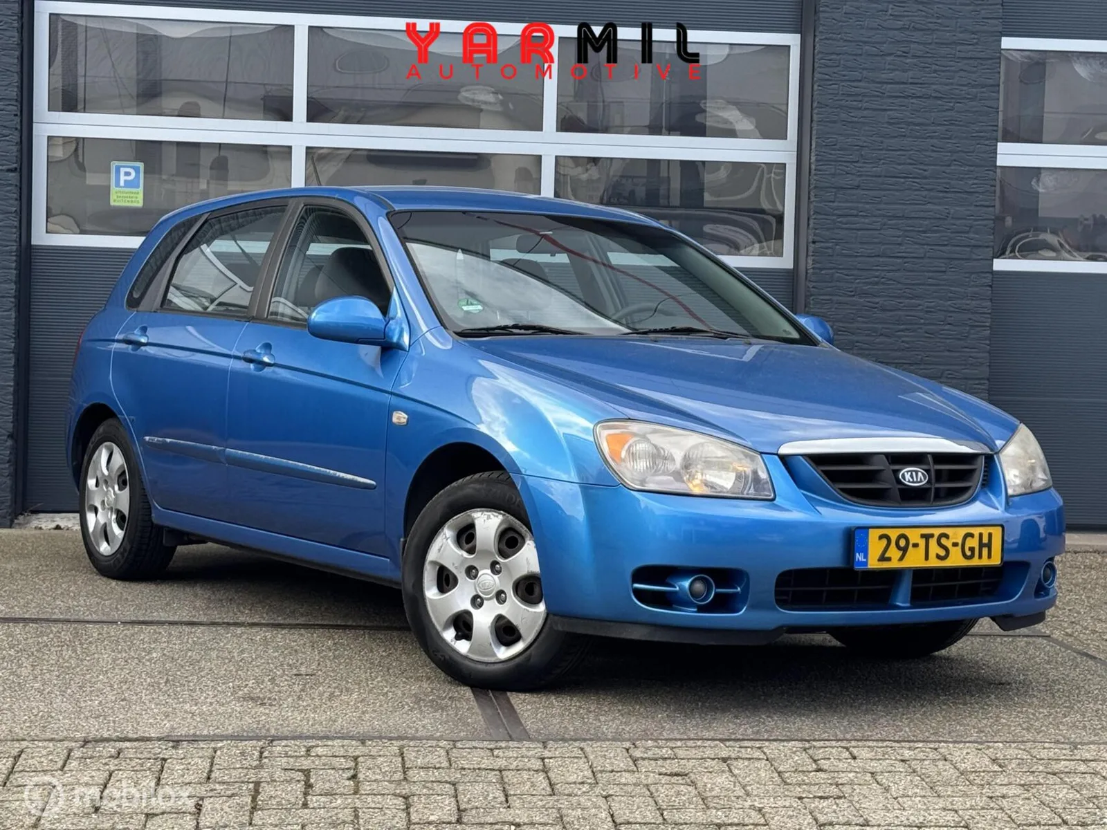 Kia Cerato (2007) — foto 1