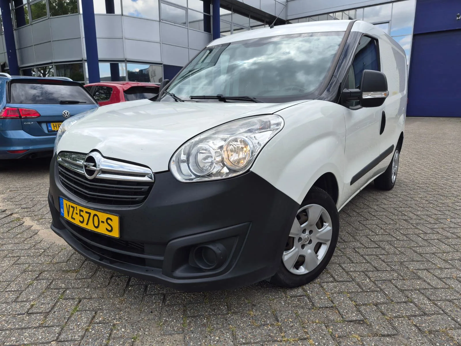 Opel Combo (2016) — foto 1