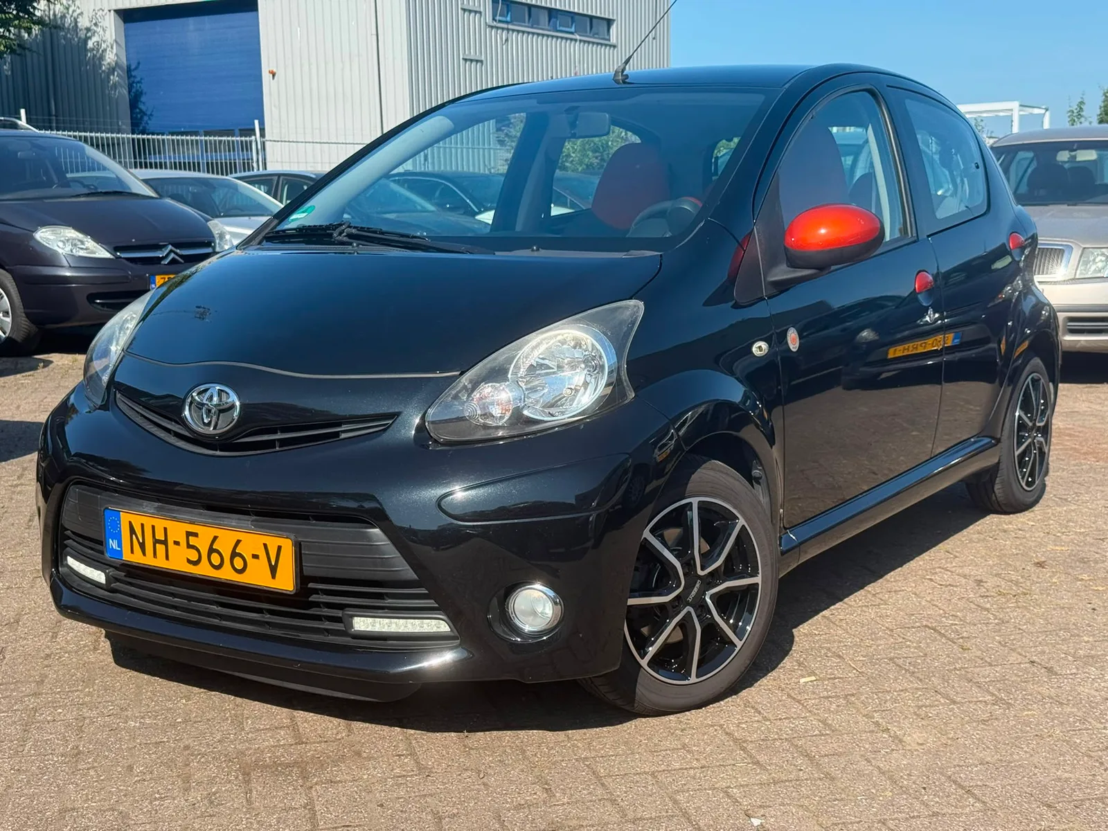 Toyota Aygo (2012) — foto 1