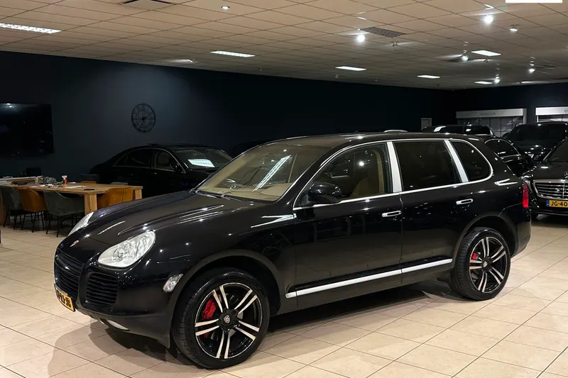 Porsche Cayenne (2005)