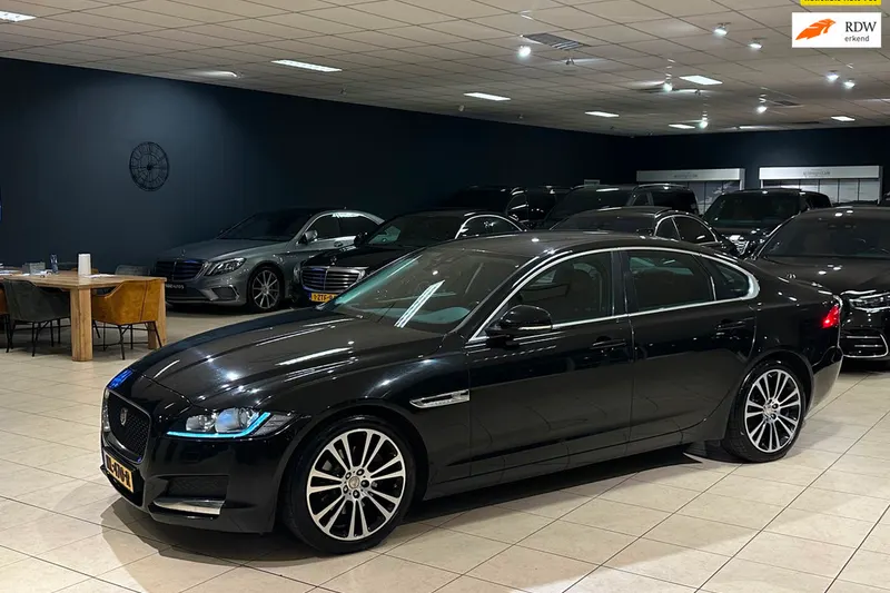 Jaguar XF (2016)