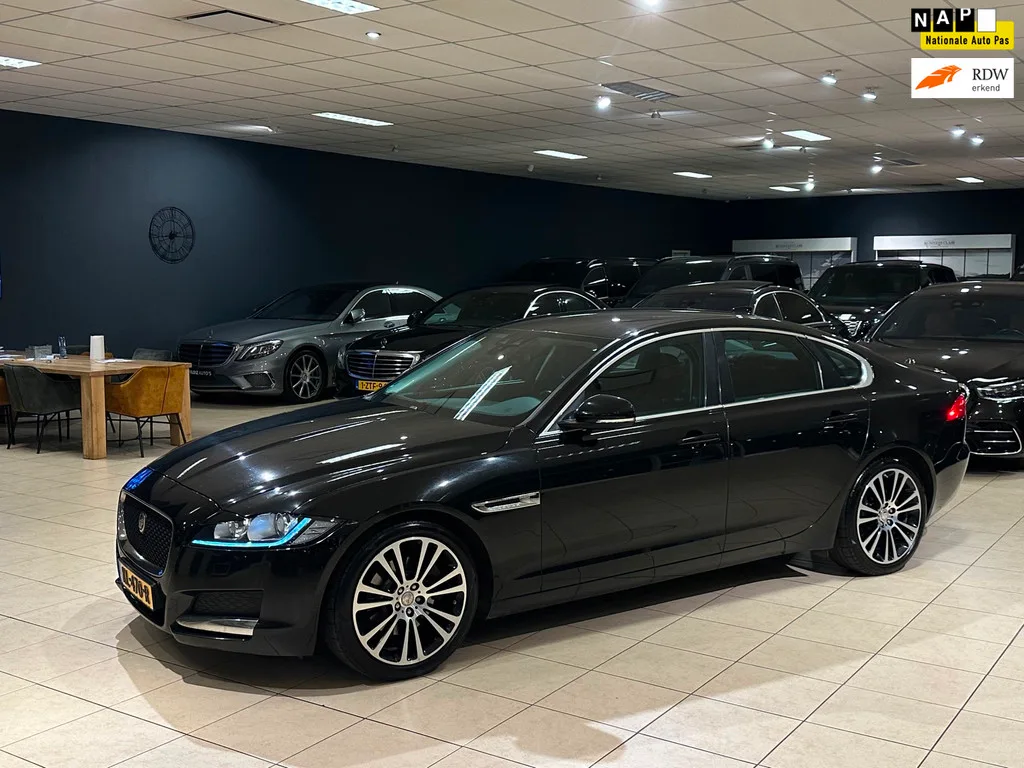 Jaguar XF (2016) — foto 1