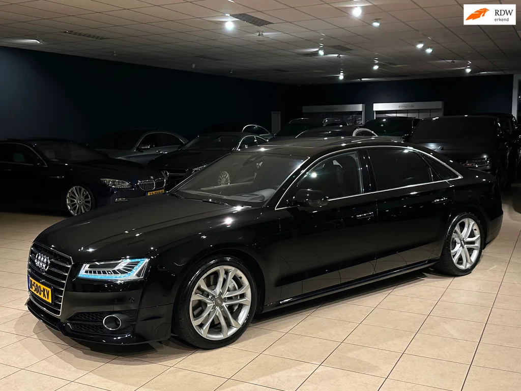 Audi A8 (2016) — foto 1
