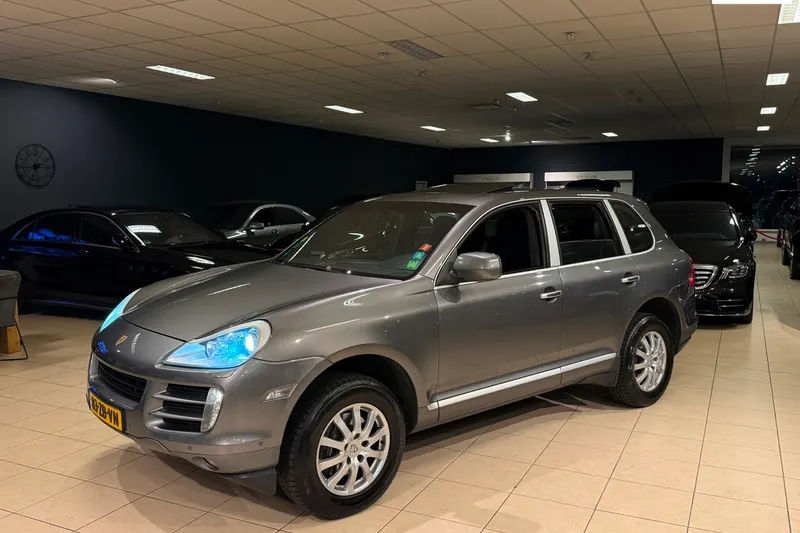 Porsche Cayenne (2008)
