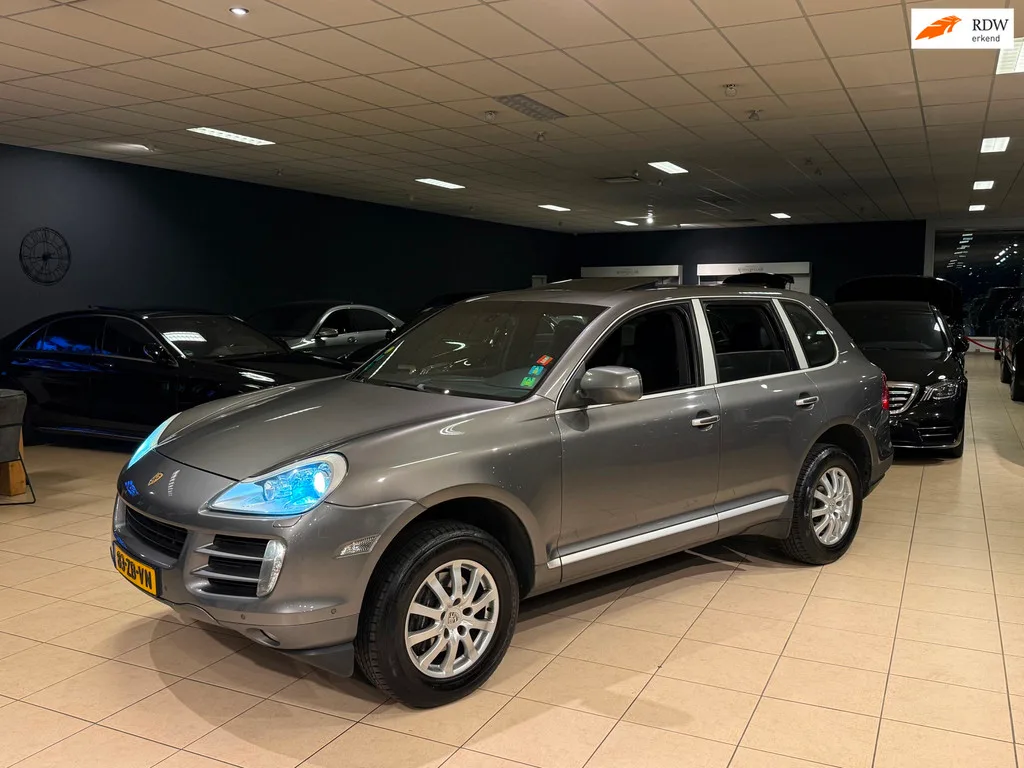 Porsche Cayenne (2008) — foto 1