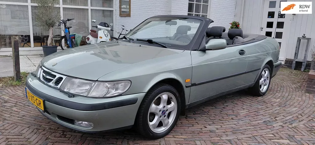 Saab 9-3 (2000) — foto 1