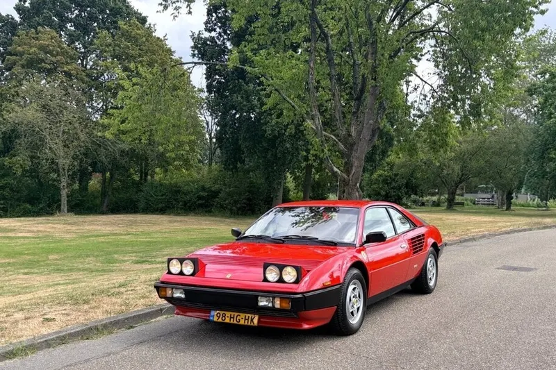 Ferrari Mondial (1982)