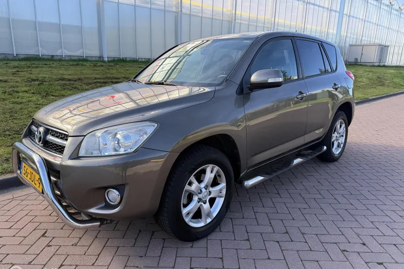 Toyota RAV4 (2009)