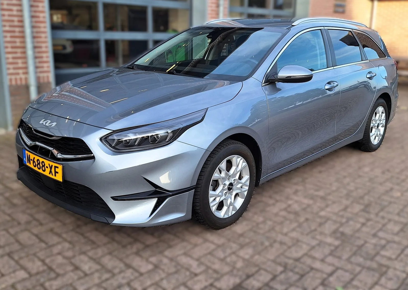 Kia Ceed Sportswagon (2022) — foto 1