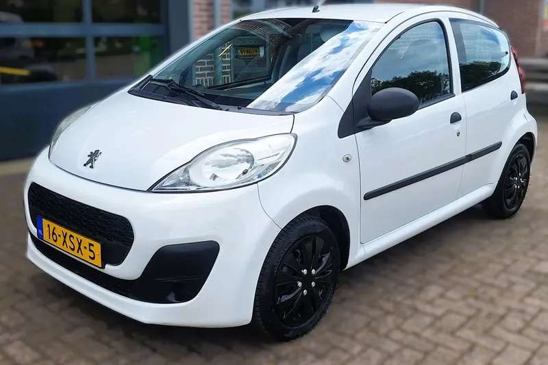 Peugeot 107 (2012)