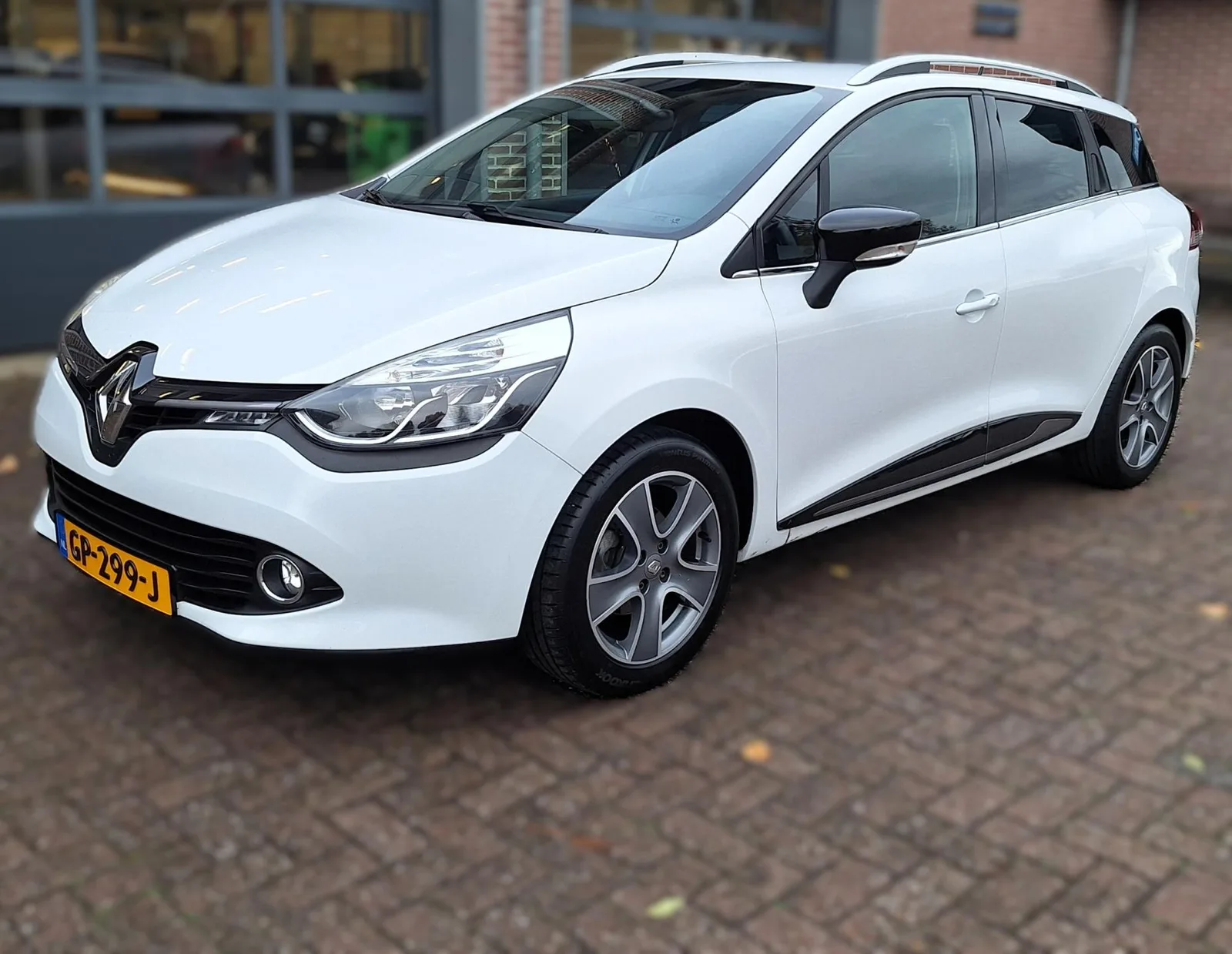 Renault Clio (2015) — foto 1