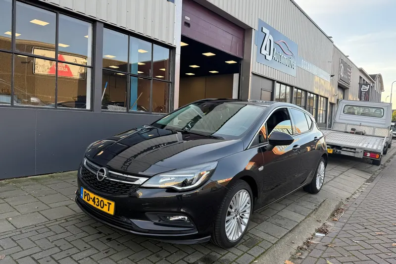 Opel Astra (2016)