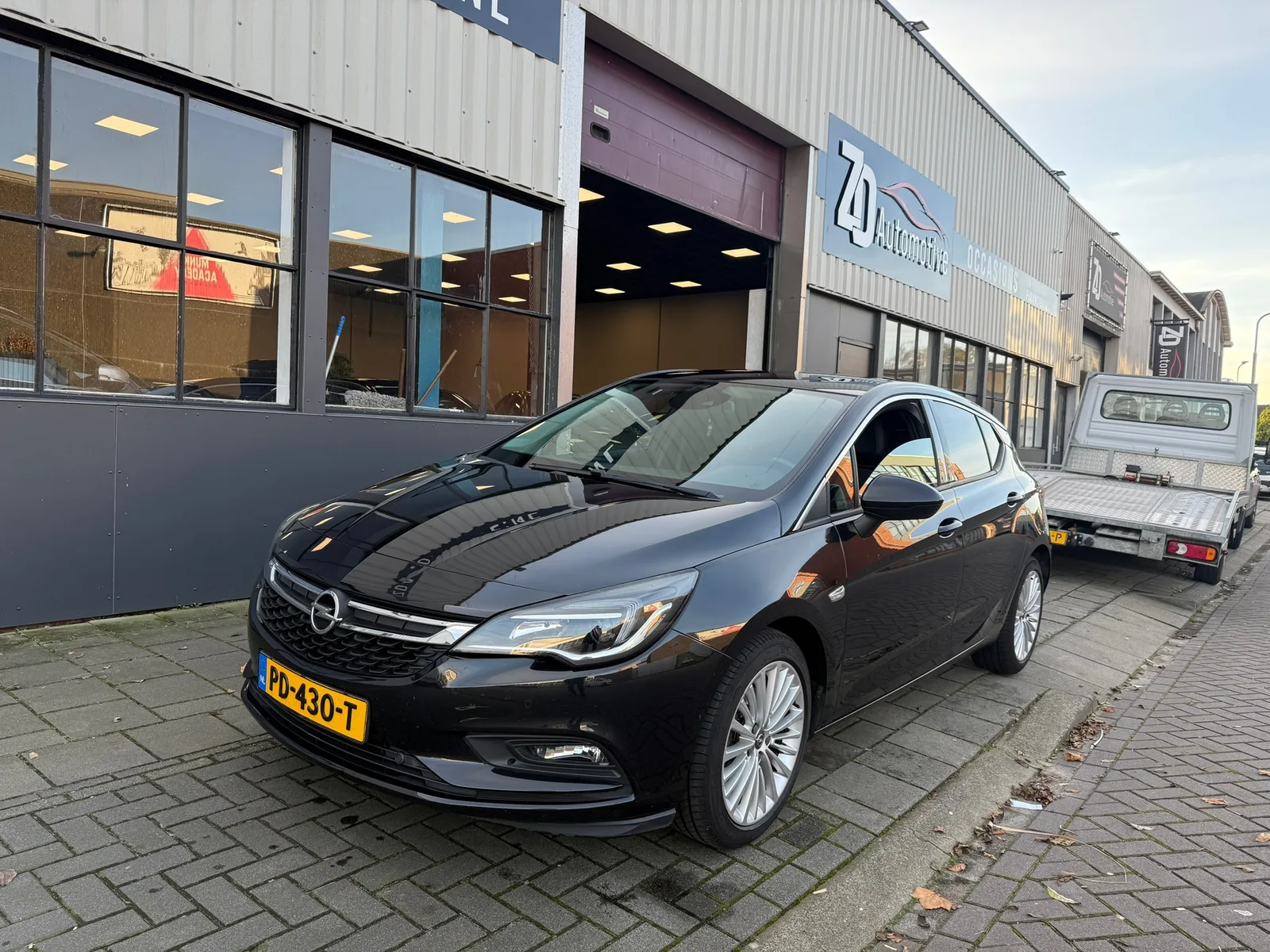 Opel Astra (2016) — foto 1