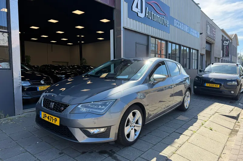 SEAT Leon (2015)