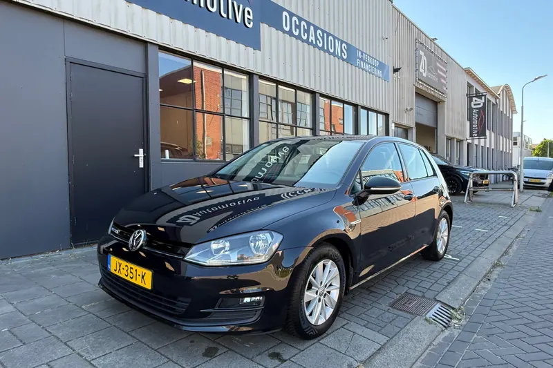 Volkswagen Golf (2016)