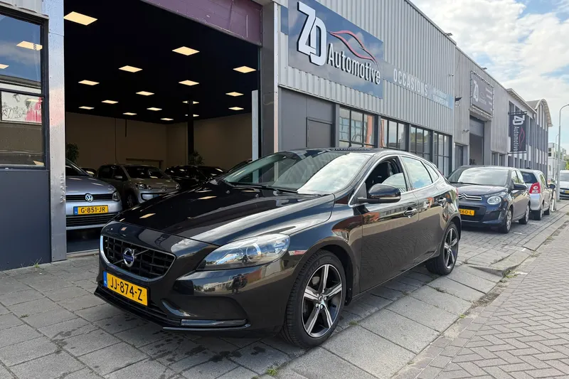 Volvo V40 (2016)