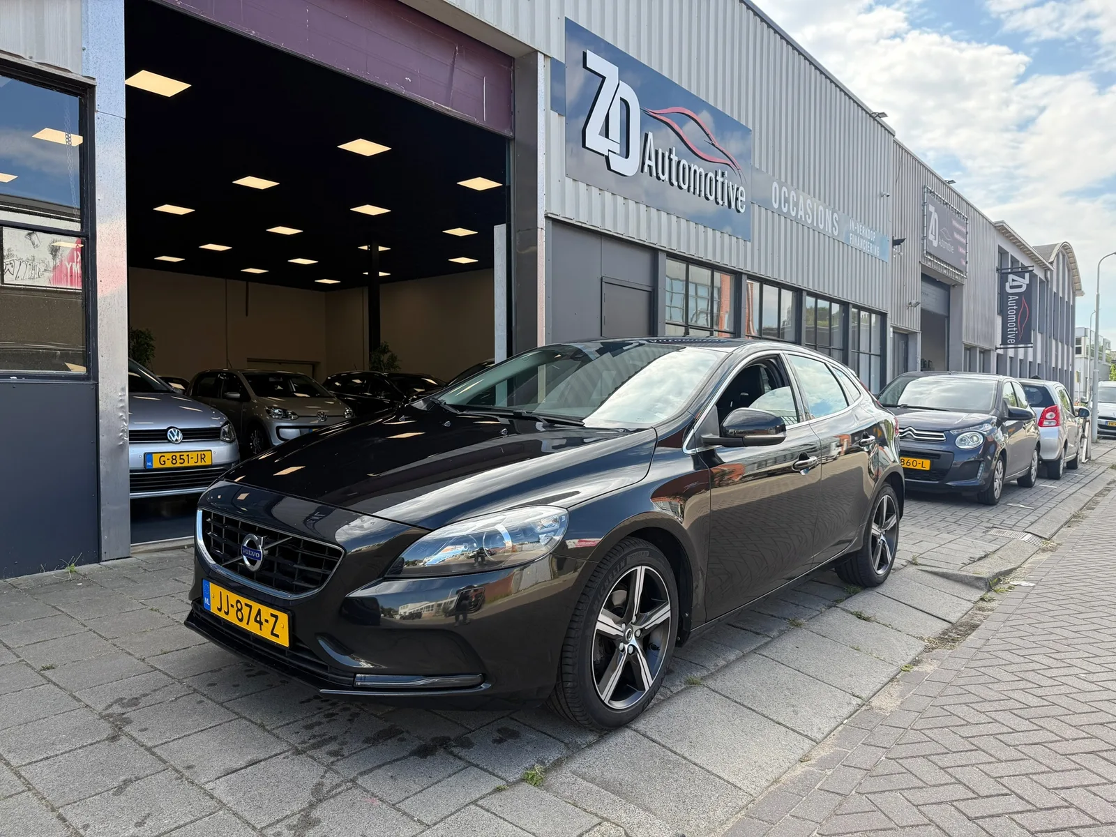 Volvo V40 (2016) — foto 1