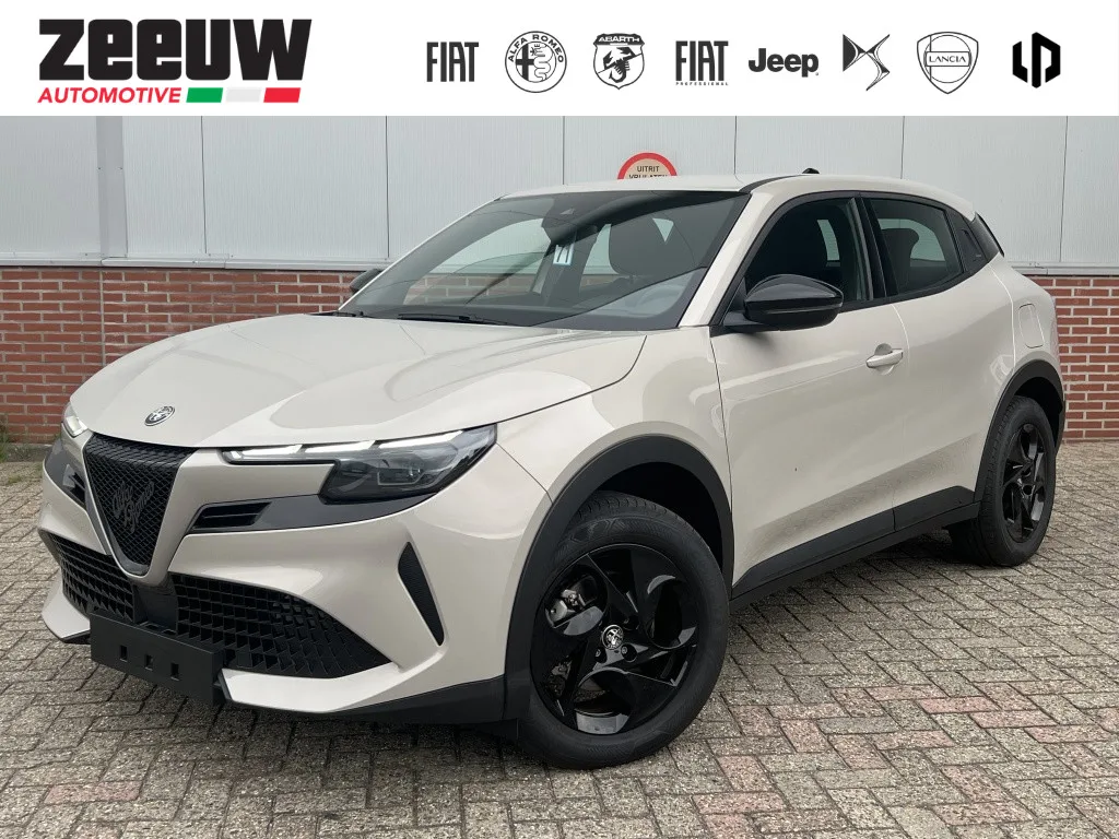 Alfa Romeo Junior (2025) — foto 1