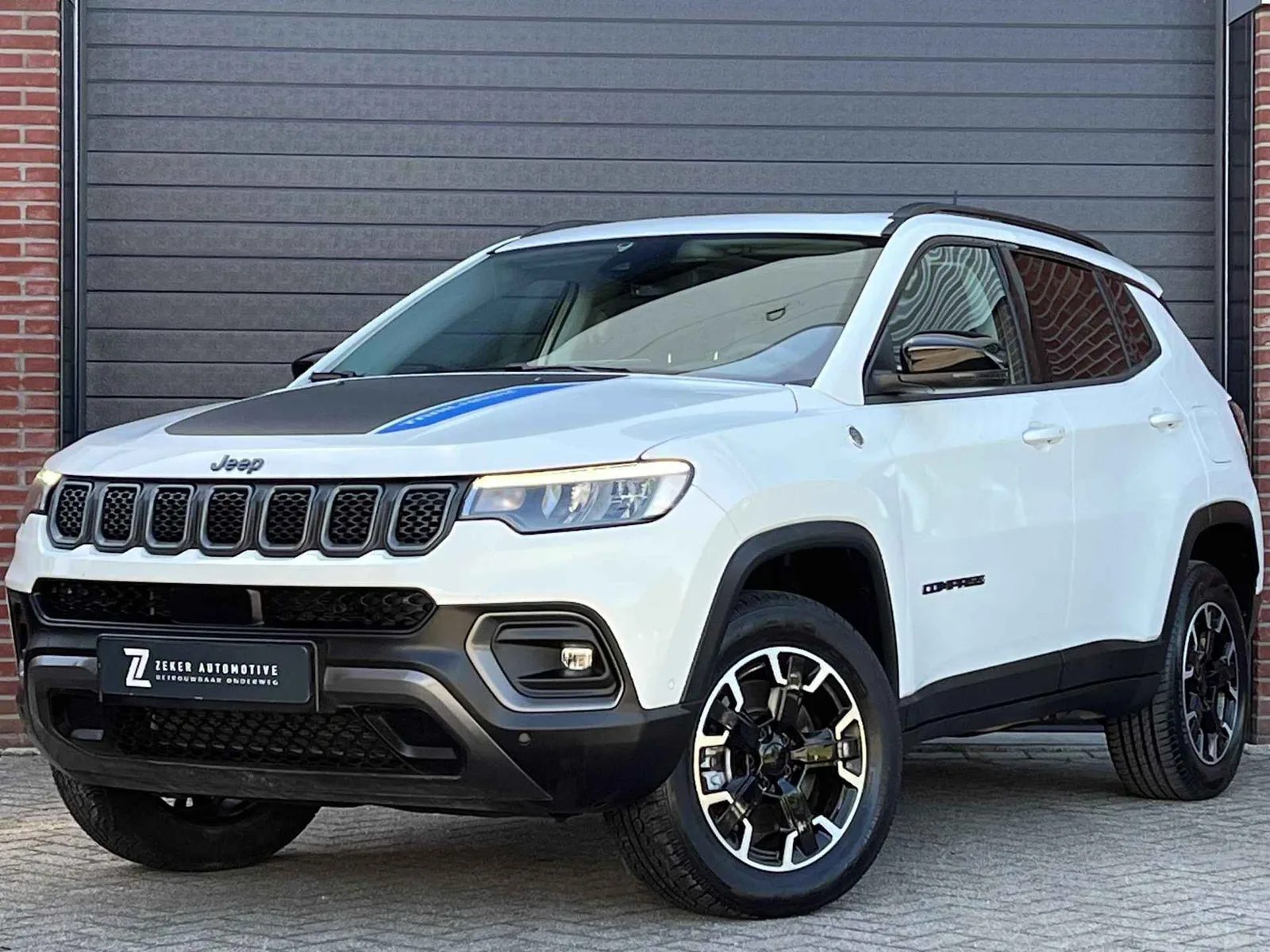 Jeep Compass (2023) — foto 1