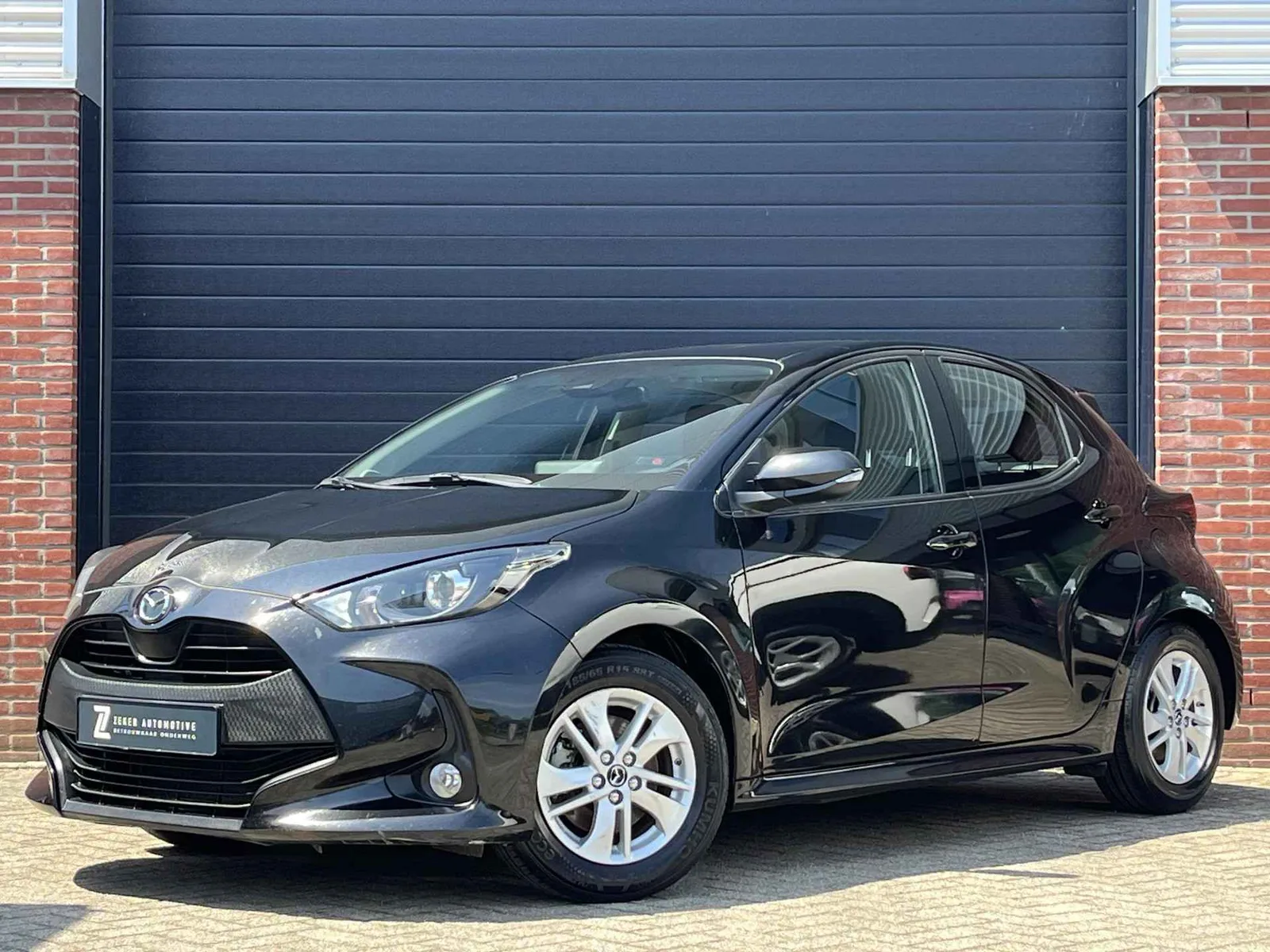 Mazda 2 Hybrid (2023) — foto 1