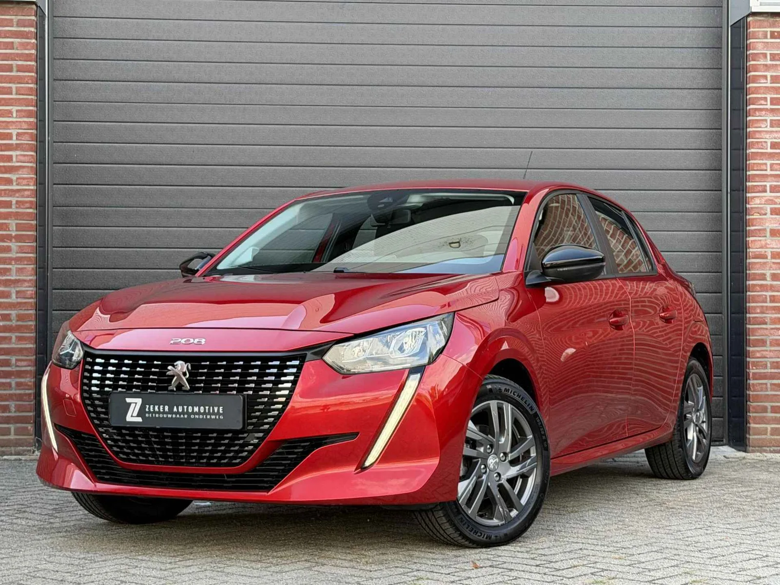 Peugeot 208 (2022) — foto 1