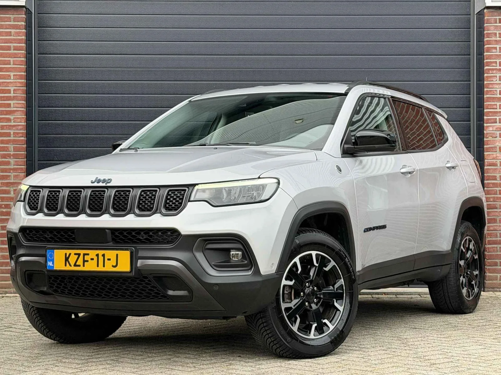 Jeep Compass (2023) — foto 1