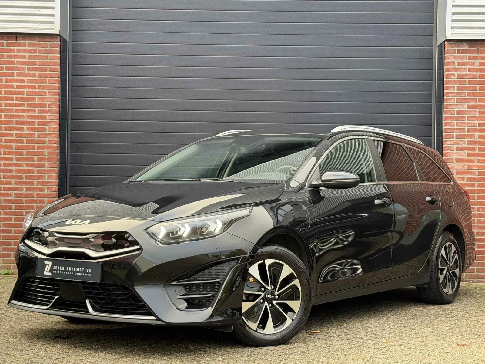 Kia Ceed (2023) — foto 1