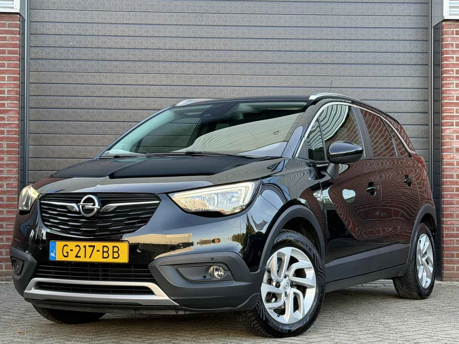 Opel Crossland (2019) — foto 1