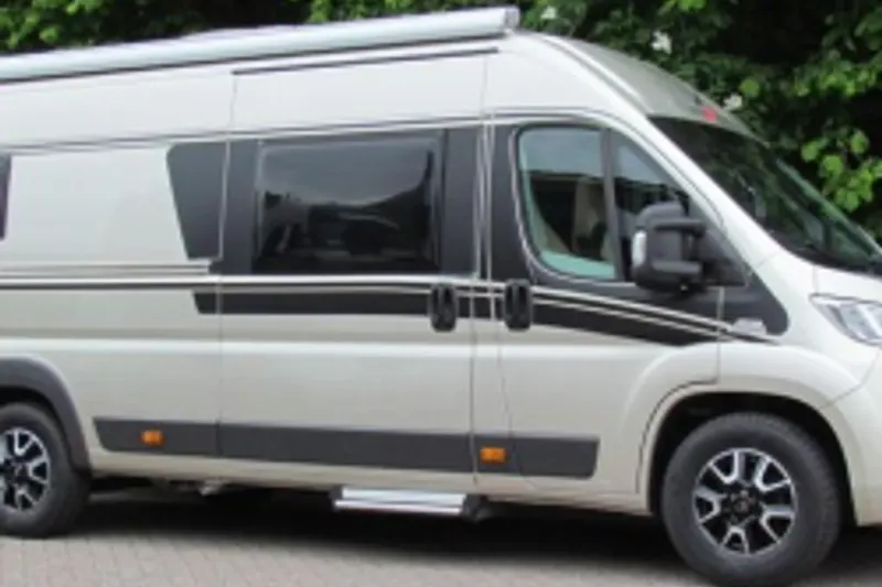 Malibu Van (2016)