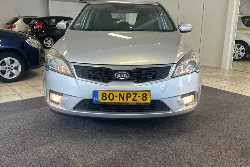 Kia Ceed (2010)