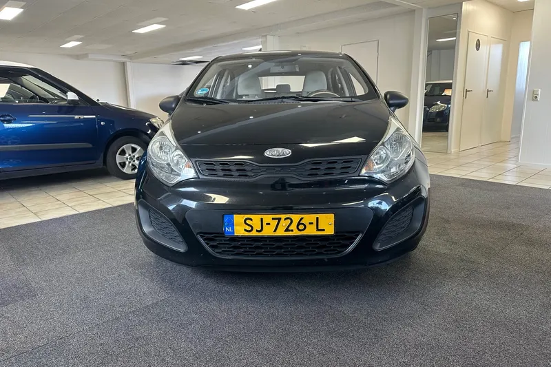 Kia Rio (2012)