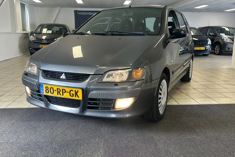 Mitsubishi Space Star (2005)