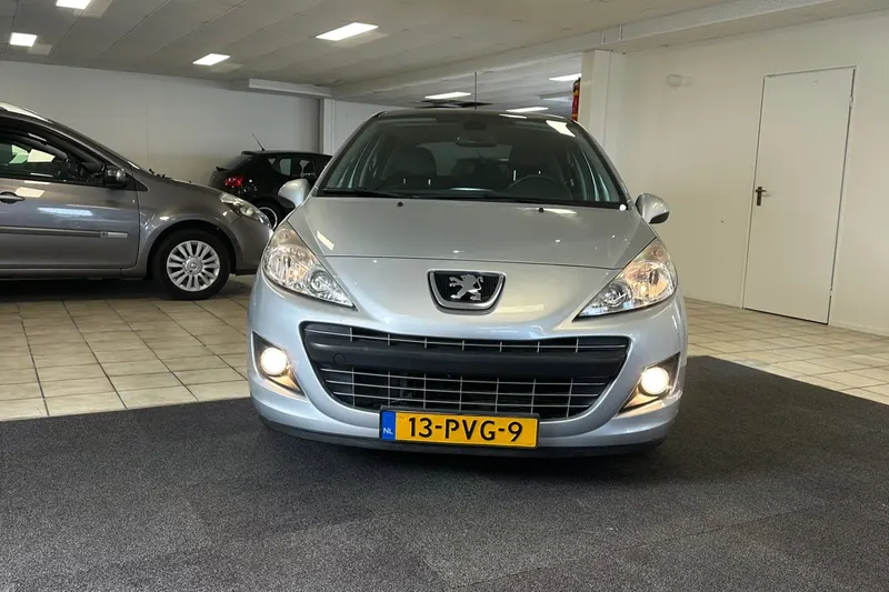 Peugeot 207 (2011)