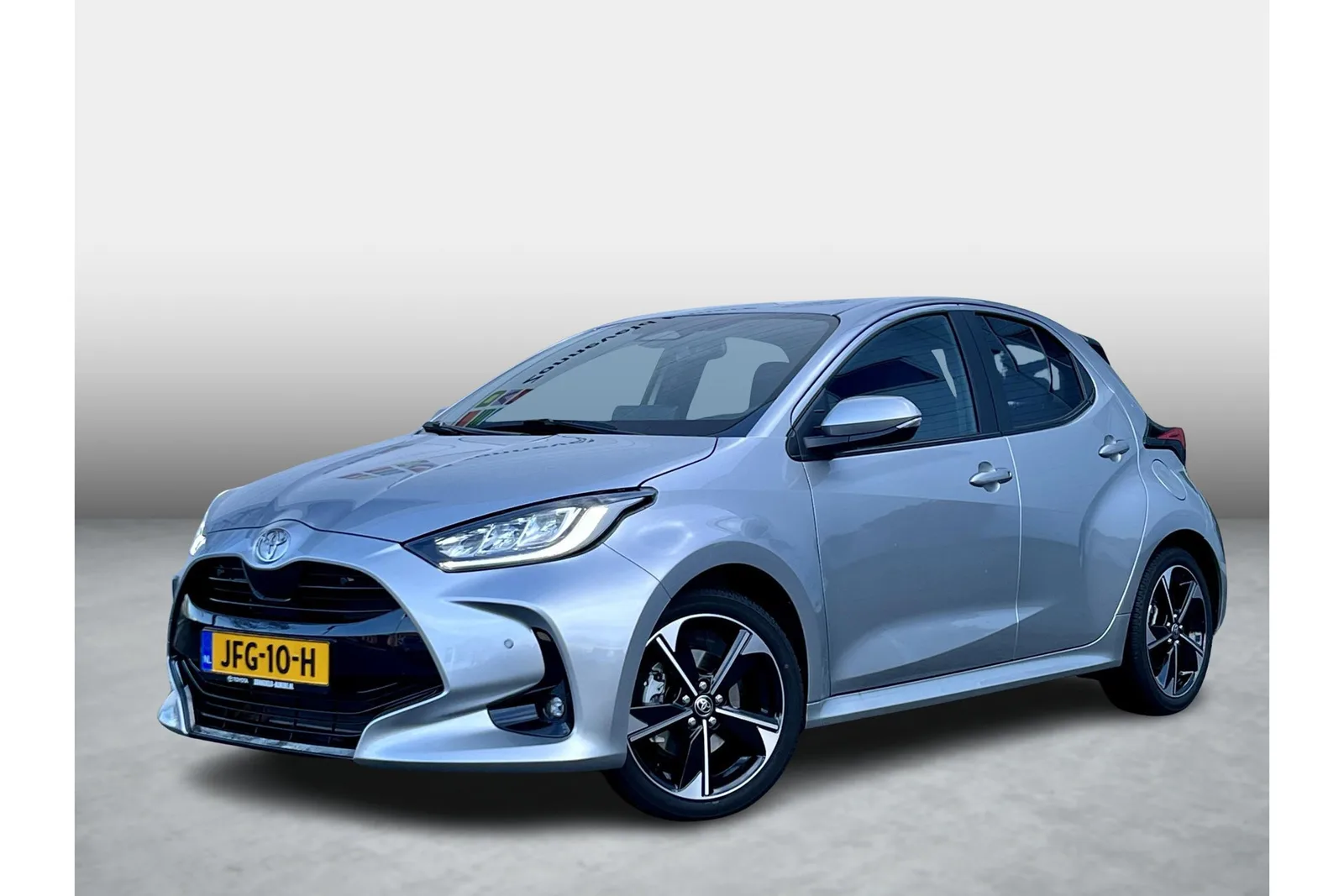 Toyota Yaris (2025) — foto 1