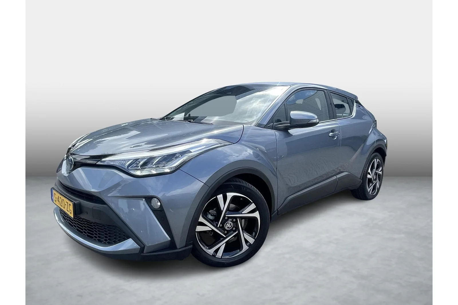Toyota C-HR (2023) — foto 1