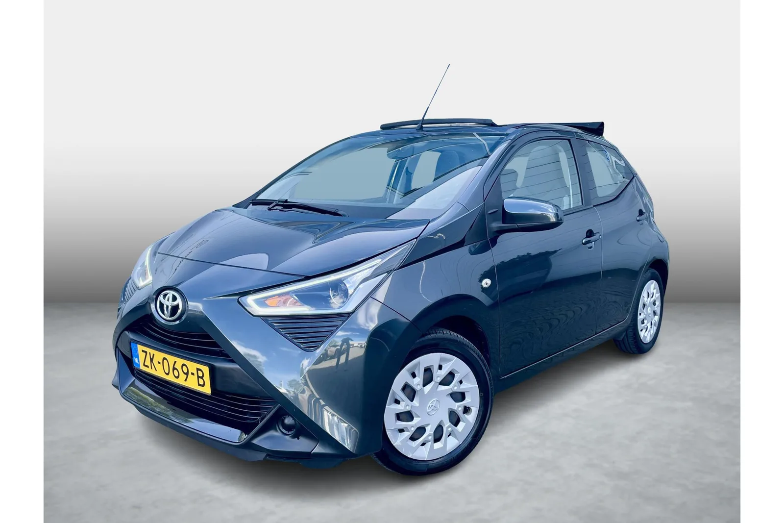 Toyota Aygo (2019) — foto 1