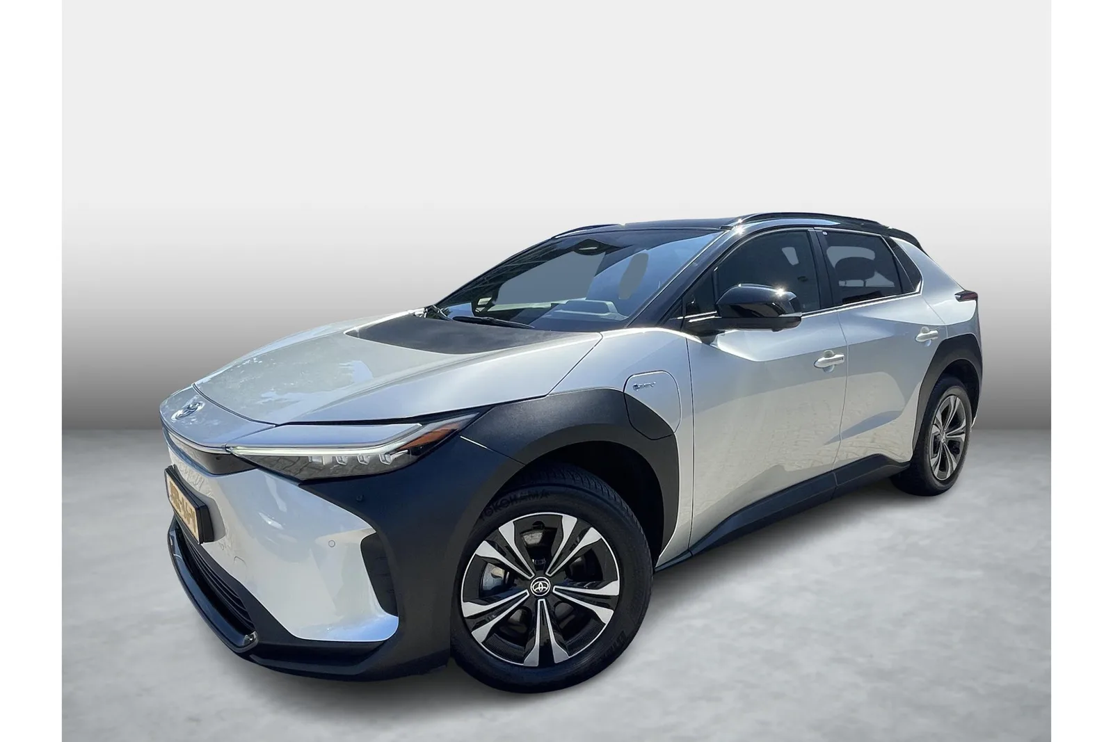 Toyota bZ4X (2025) — foto 1