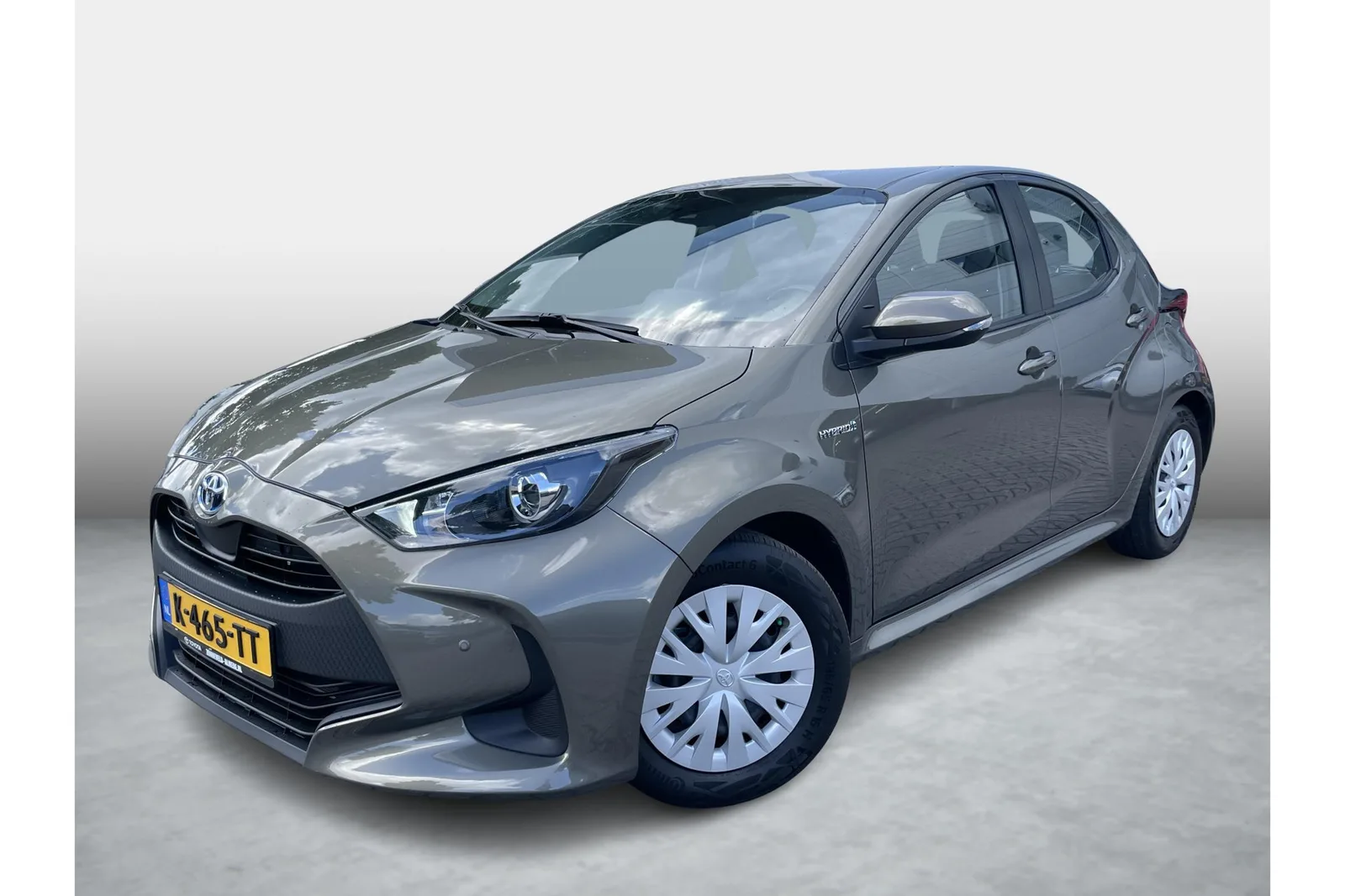 Toyota Yaris (2021) — foto 1