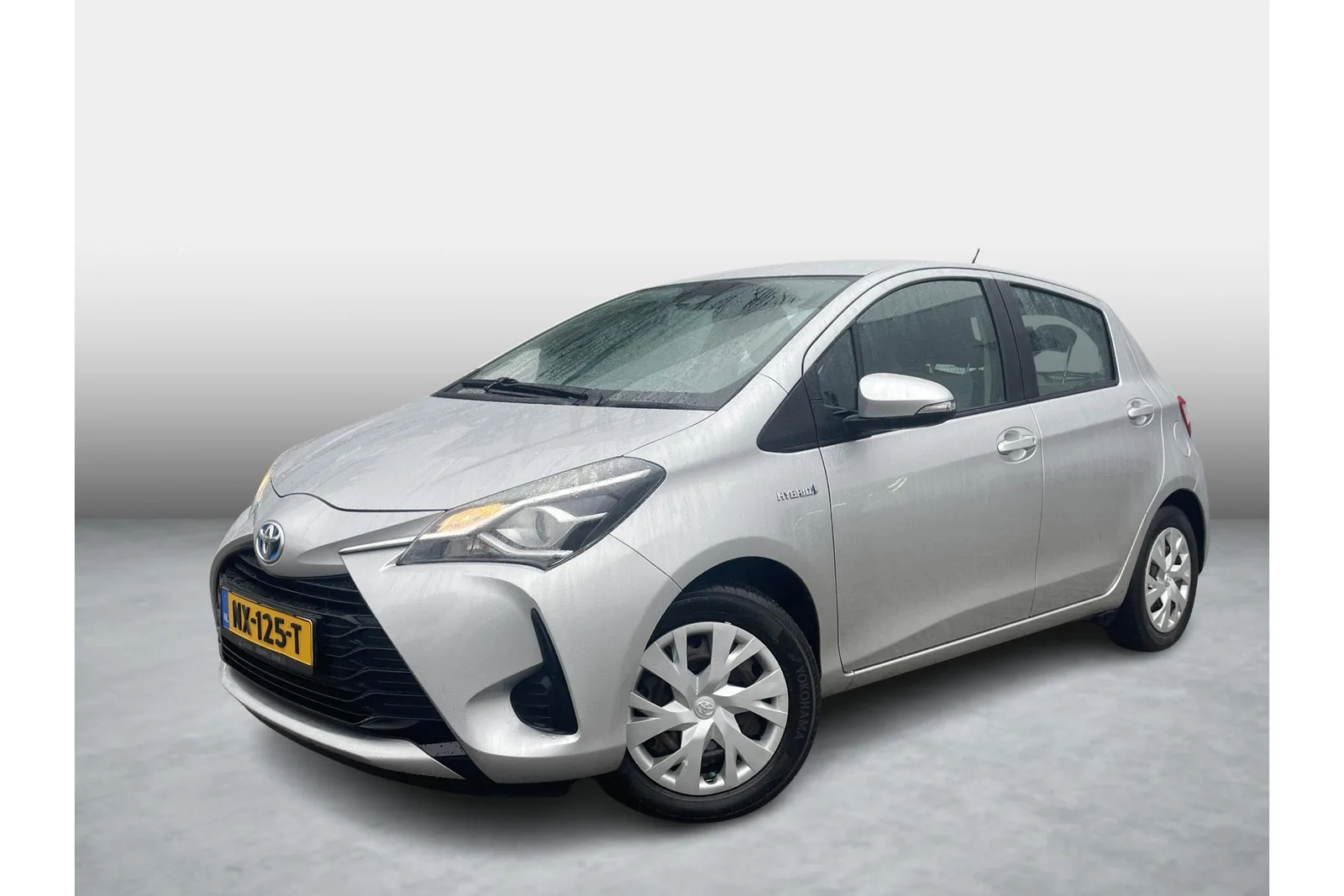 Toyota Yaris (2017) — foto 1