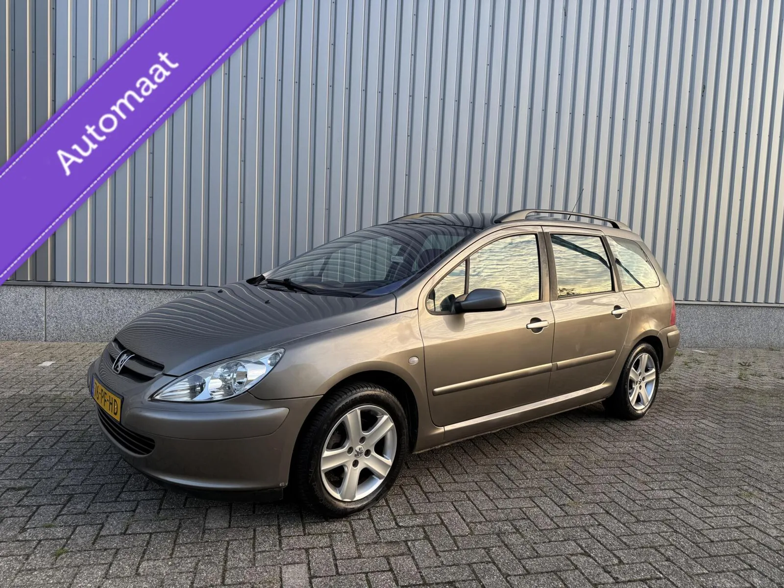 Peugeot 307 (2004) — foto 1