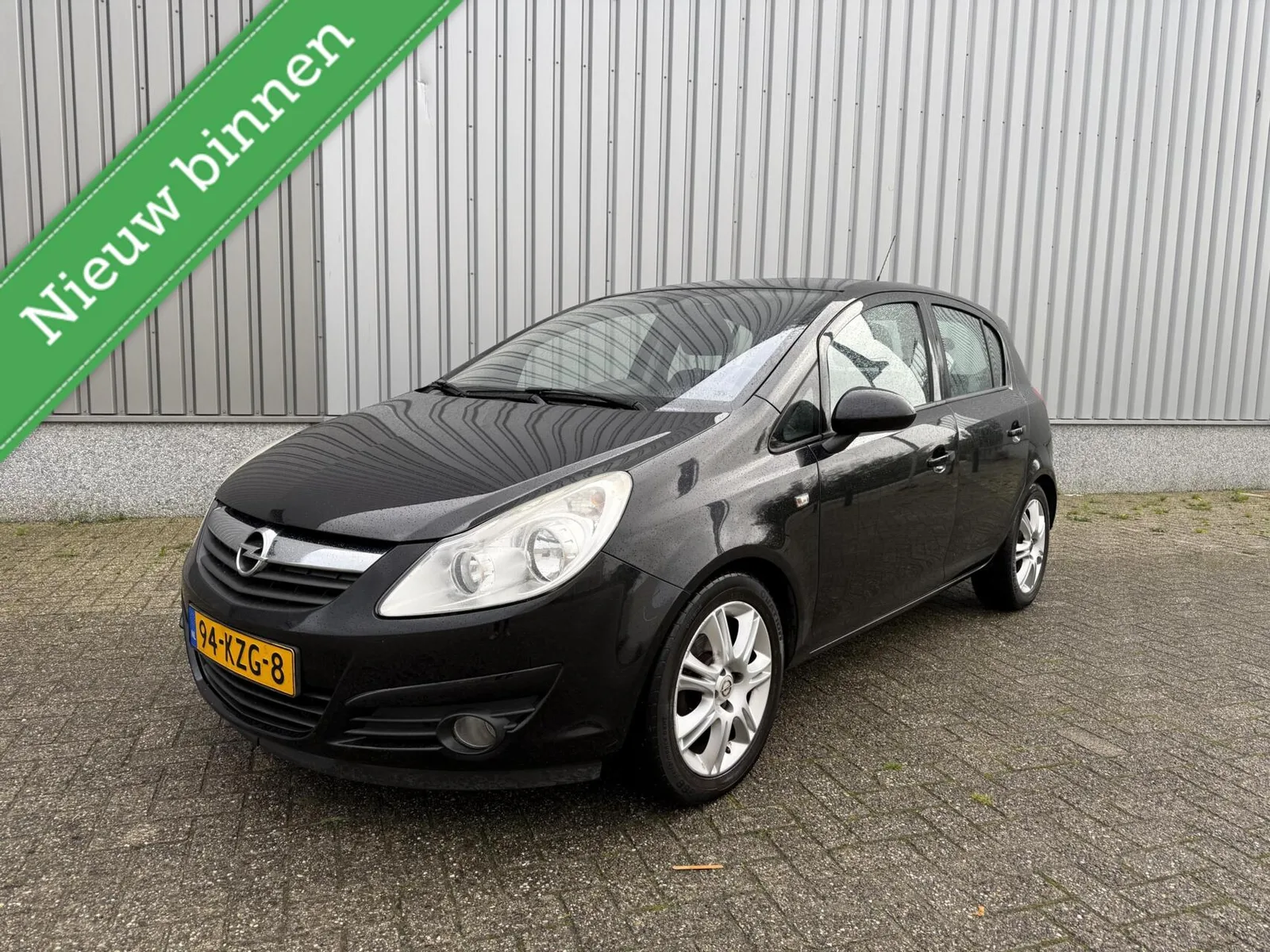 Opel Corsa (2010) — foto 1
