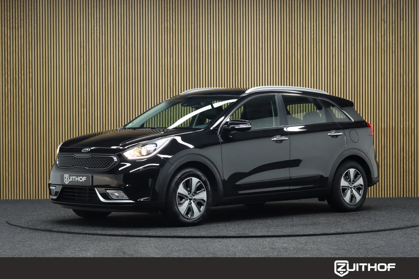 Kia Niro (2017) — foto 1