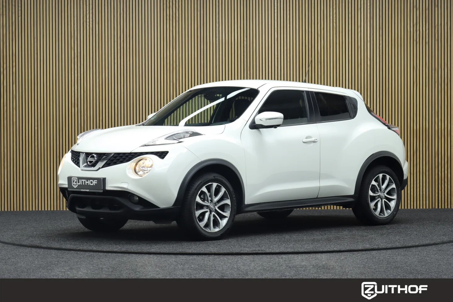 Nissan Juke (2015) — foto 1
