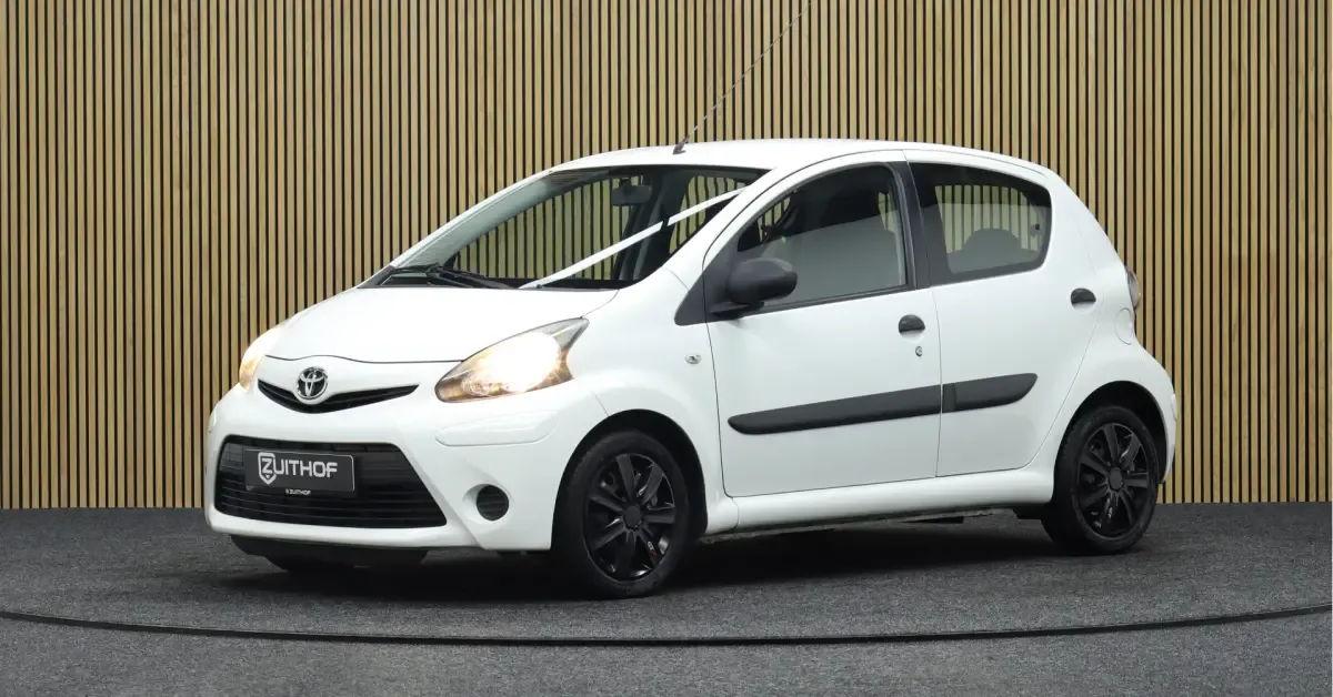 Toyota Aygo (2013) — foto 1