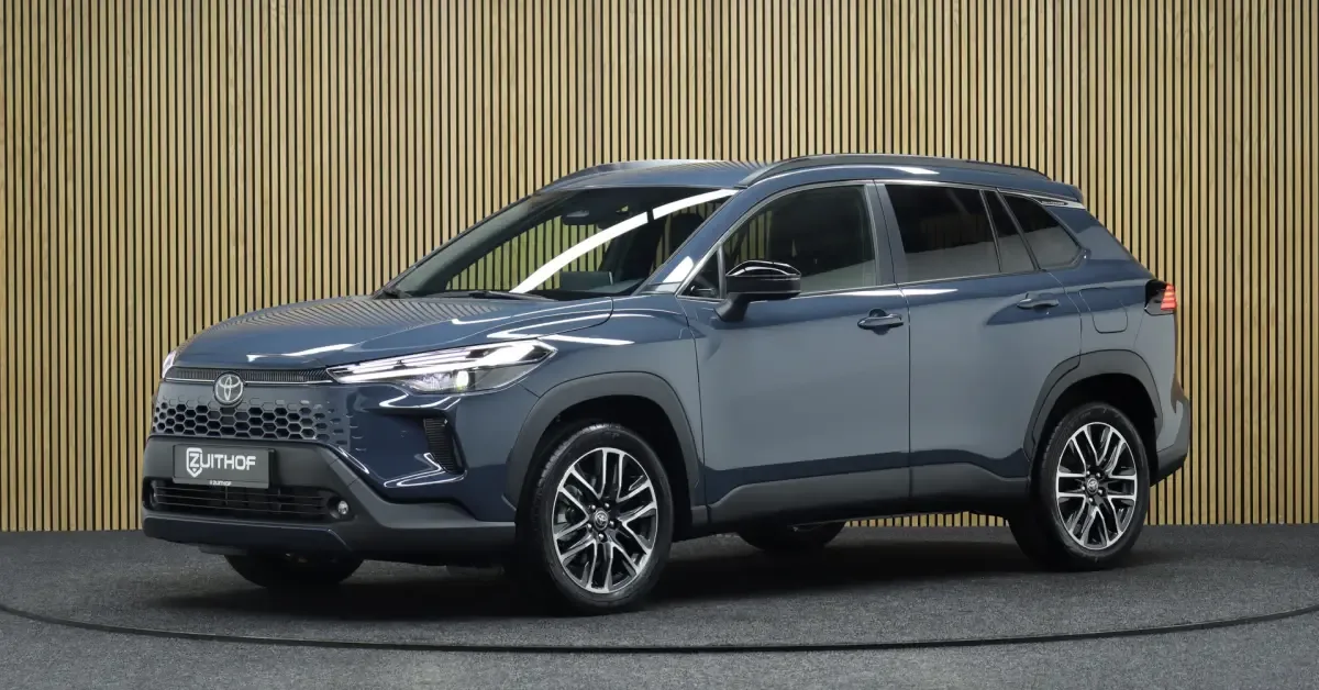 Toyota Corolla (2025) — foto 1