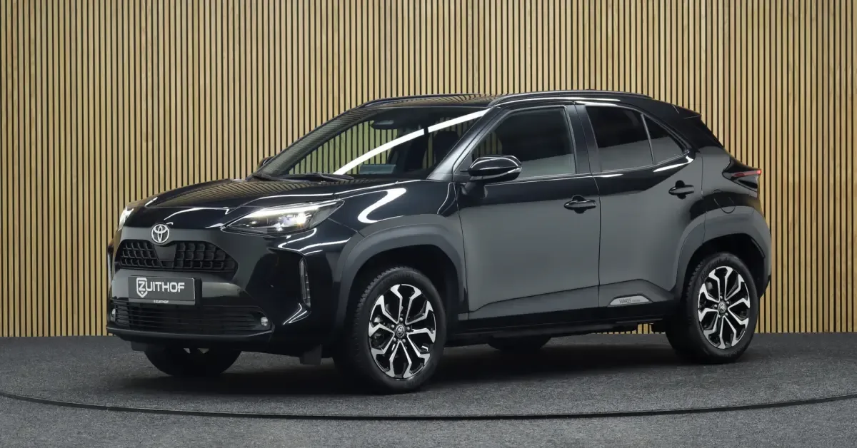 Toyota Yaris (2024) — foto 1