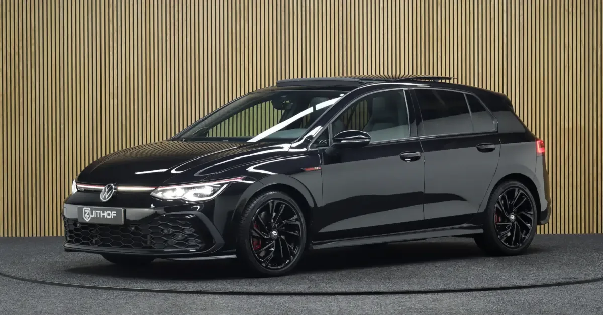 Volkswagen Golf (2020) — foto 1