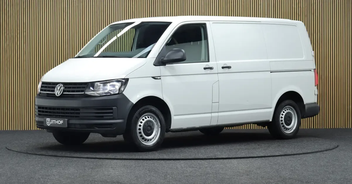 Volkswagen Transporter (2019) — foto 1
